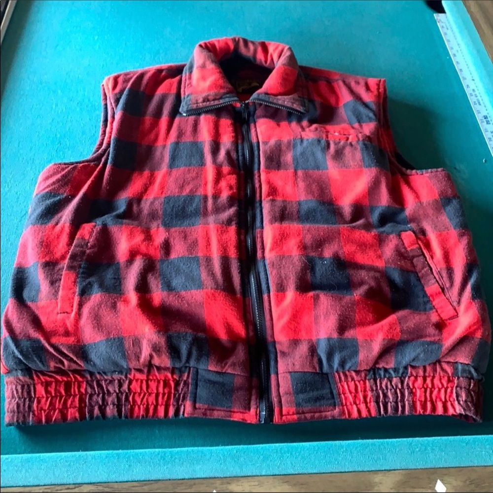 Men’s Buffalo Plaid Puffer Vest